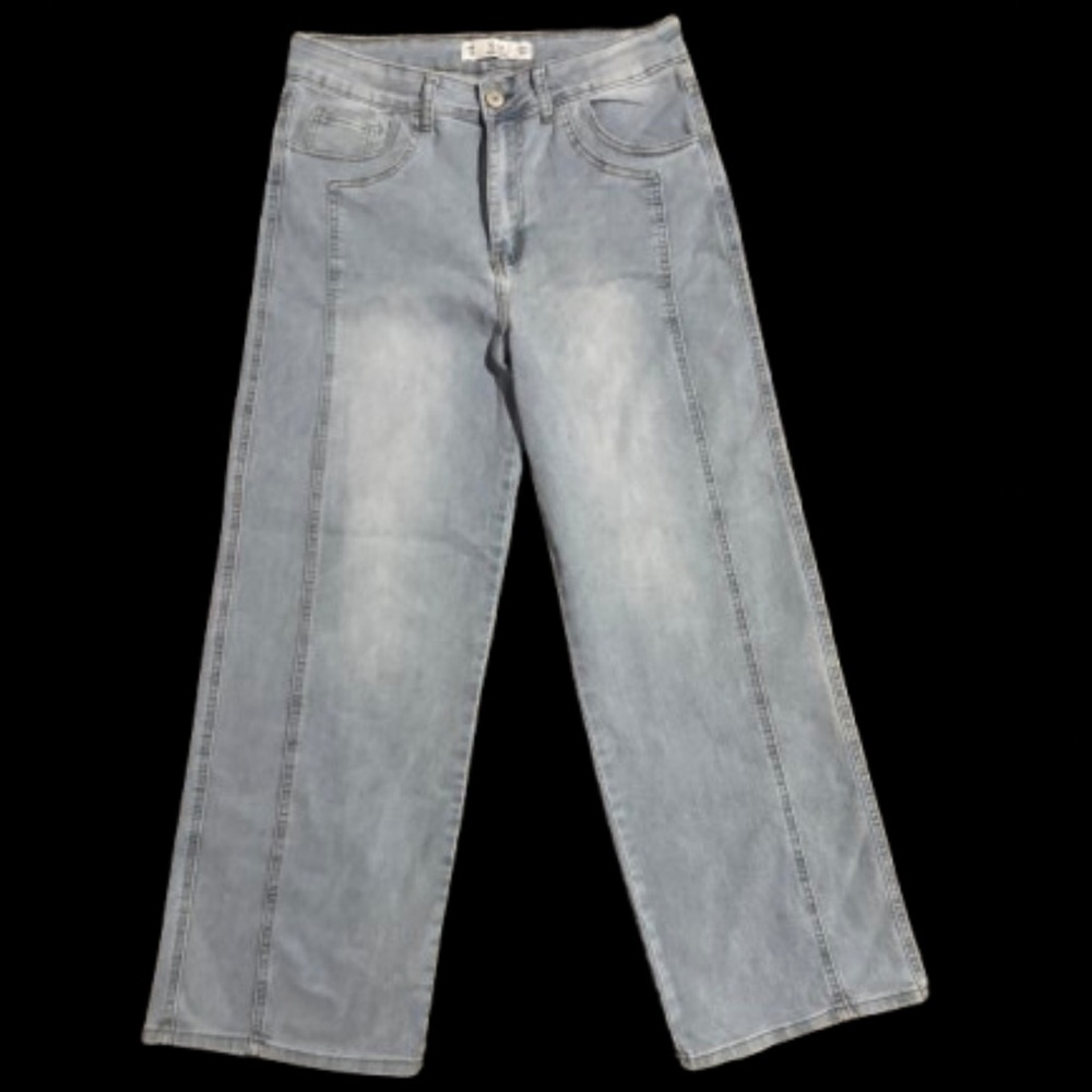 New Max Light Wash Straight Leg Jeans NWOT Women’s Size 10 / Waist 31 GOGO-4883